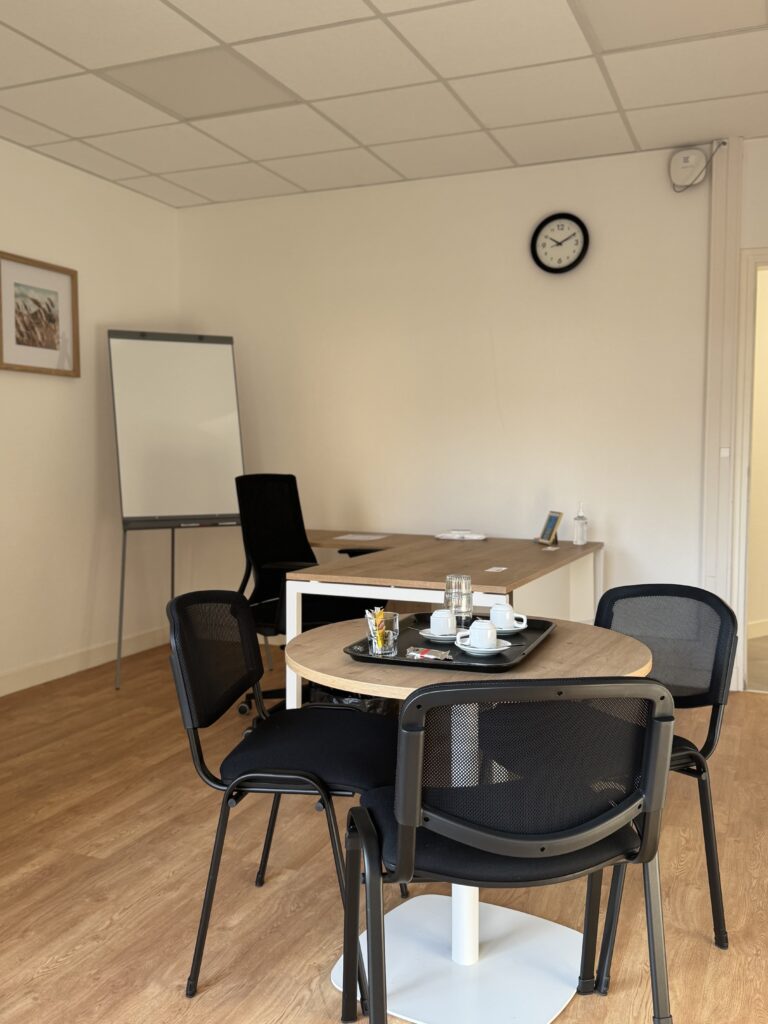 Bureau individuel Cabine 1 à l’Atelier 3.0 à Boulogne-sur-Mer